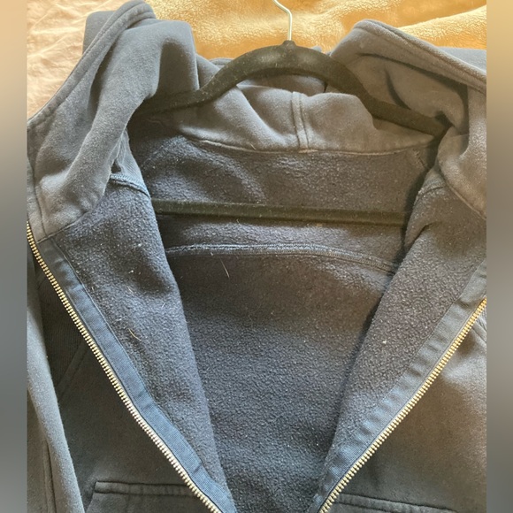 Lululemon Cropped Scuba Hoodie - Picture 4 of 4